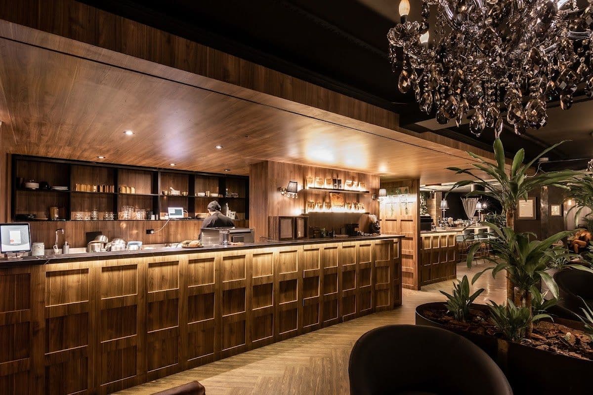 Café Noir Bar & Lounge in El Poblado, Medellín
